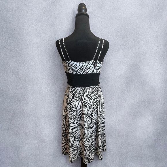 Vintage Y2K Evan-Picone Petite Animal Print Ruched Middle Knee Length Dress 6P - Picture 4 of 9